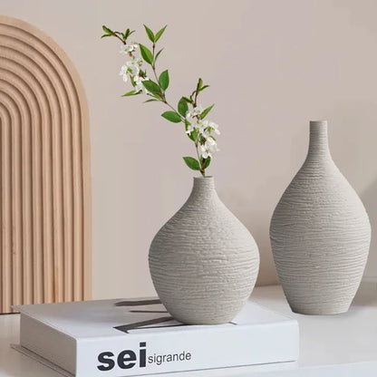 白い陶器の花瓶 家庭用装飾 北欧風 高級 細口 植木鉢 リビングルーム インテリア オフィス デスクトップ 装飾 ギフト