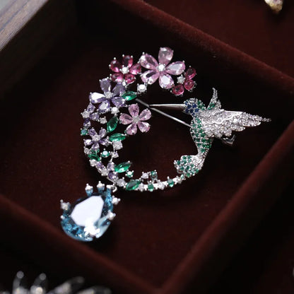 Exquisite Zircon Hummingbird Brooches Temperament Colored Flower Pins and Broche for Woman Man Suit Coat  Accessories