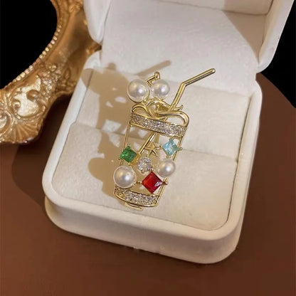Cute Pearl Juice drinks Milk Tea Cups Brooch Lapel Pins for Women Girls Colorful Zircon Rhinestone Creative Design Coat Badges