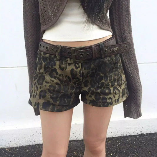 Summer New Leopard Print Denim Shorts Women Vintage Y2K Low Waist Streetwear Shorts Female Retro Pocket Button-Up Short Jeans