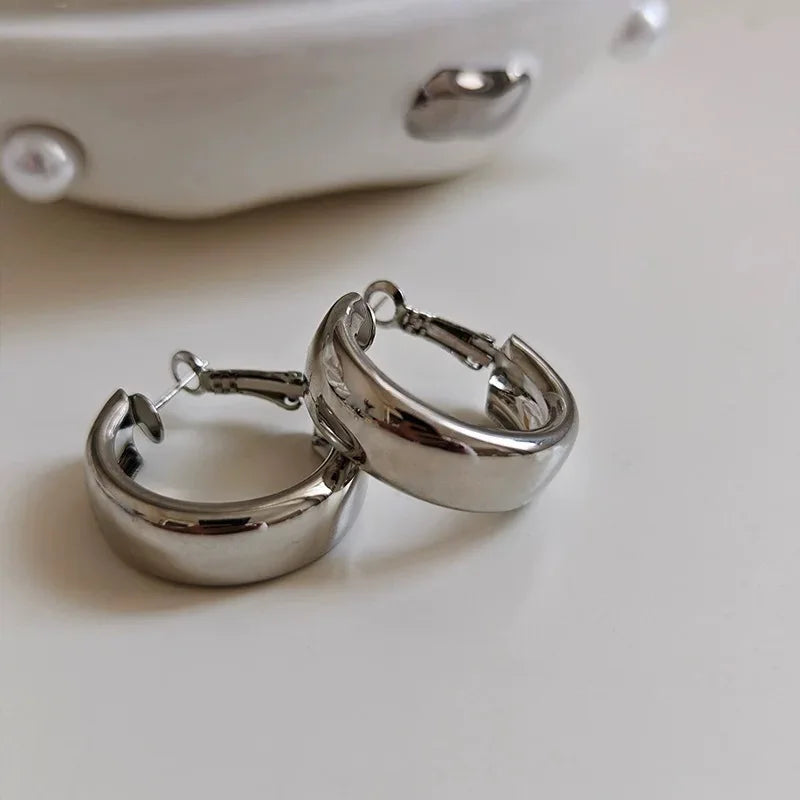 Gold Color Metallic Ear Loops For Women Simple Cool Style Irregular Geometric Ear Buckle Personalized Party HooP Earring Jewelry
