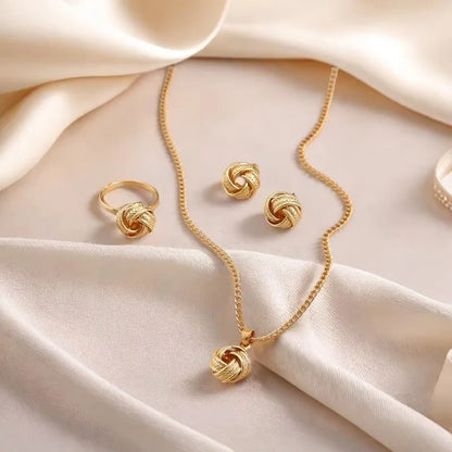 New Fashion Metal Jewelry Three-dimensional Ring Earring Necklace Three Piece Set Creative Design Sense Set Jewelry Ожерелье
