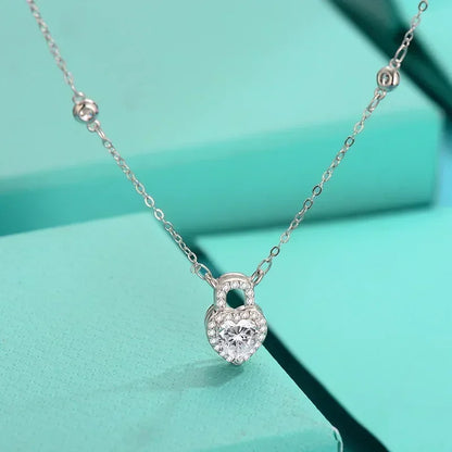 Real 925 Sterling Silver Heart Cut 0.8ct Moissanite Dancing Necklace Fashion Pendant Necklace Jewelry Gift Women