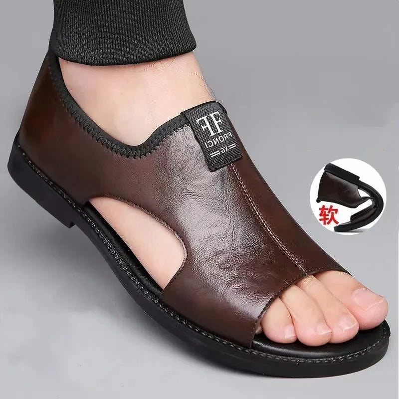 Sandals for Men Fashion Hollow Out Casual Shoes Soft Sole Comfort Beach Shoes for Men New Leather Flat Sandal Designer Sandalias