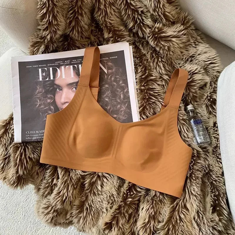 Large Breasts Show Small Underwear for Women with Ultra-thin Markless Rabbit Ears Large Size Secondary Breasts Anti-sagging Bra