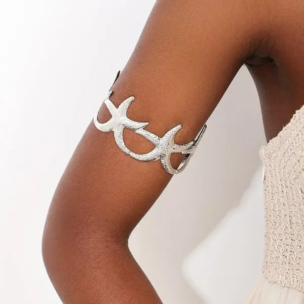 Women's European and American Fashion Gold Color Starfish Arm Chain Bracelet Summer Beach Travel Banquet Party Dress Up Gift