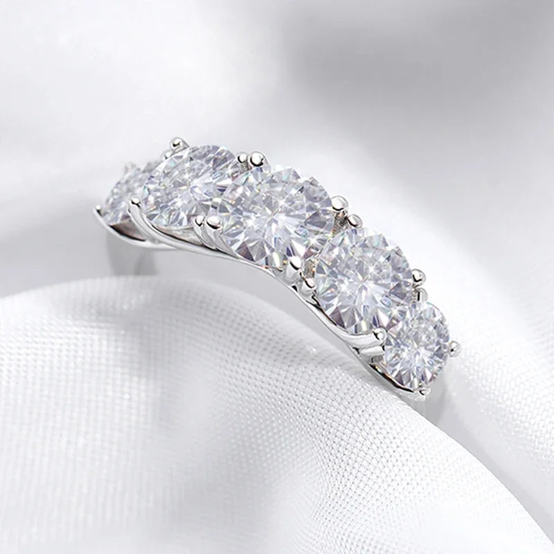 Smyoue 18kメッキ 3.6CT オールモアサナイトリング レディース用 5石 キラキラダイヤモンド ウェディングバンド 100% S925スターリングシルバージュエリー