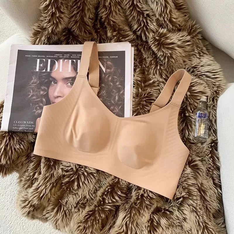 Large Breasts Show Small Underwear for Women with Ultra-thin Markless Rabbit Ears Large Size Secondary Breasts Anti-sagging Bra