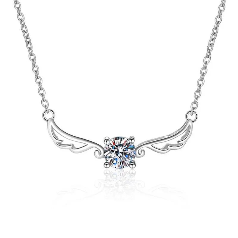 wz031Lefei ファッション ラグジュアリー トレンディ シンプル クラシック 0.5CT モアサナイト アングルウィング ネックレス レディース 925 スターリングシルバー パーティージュエリー