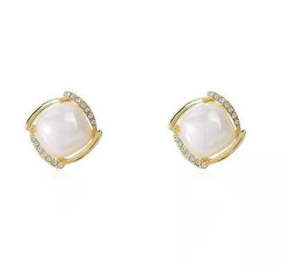 925 Silver Needle Korean Fashion Pearl Stud Earrings For Women Jewelry 2025 Trending New Vintage French Women's Crystal Earrings
