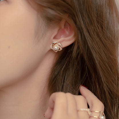 925 Silver Needle Korean Fashion Crystal Flower Earrings For Women Jewelry 2025 Trending New Women's Pearl Stud Earrings Brincos