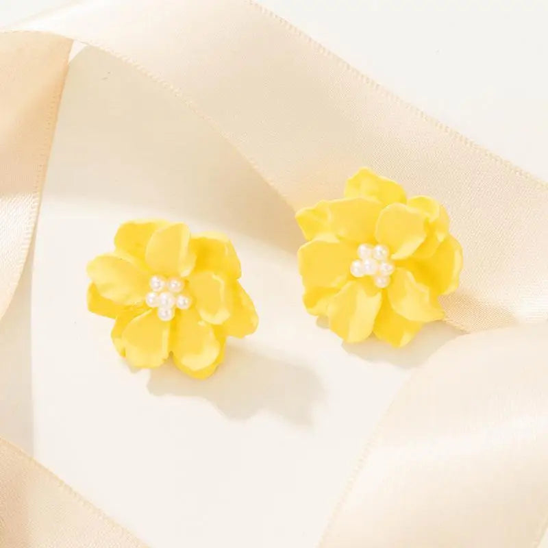 925 Silver Needle Korean Fashion Bowknot Tulip Earrings For Women Jewelry 2025 Trending New Women's White Flower Earrings Brinco