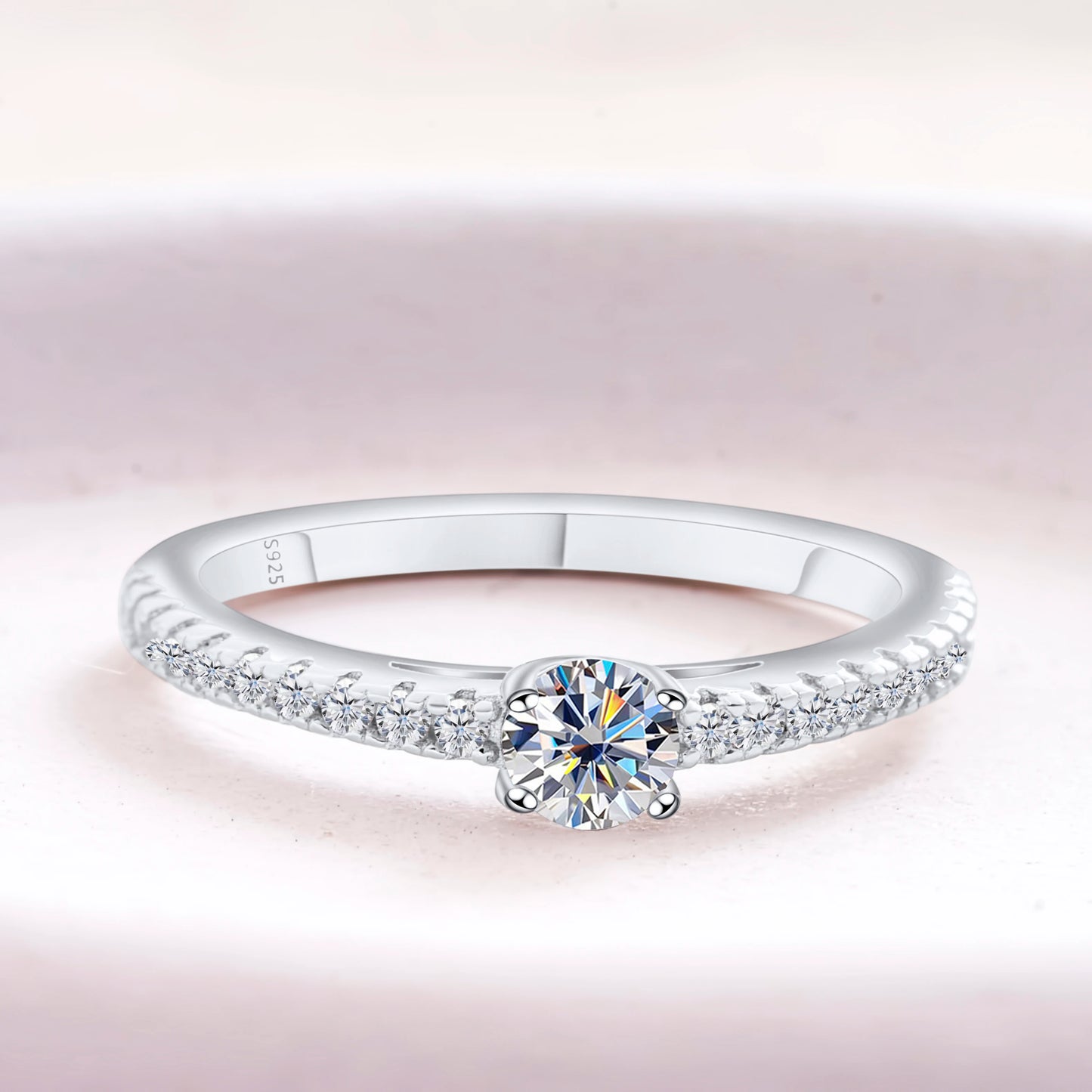 Real 925 Sterling Silver Small Moissnaite Ring For Women Simple Sparkling Round 0.3CT Certificated Lab Diamond Finger Rings
