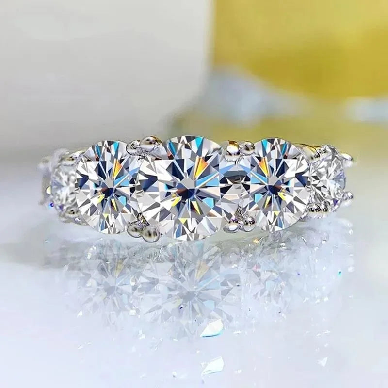 18kメッキ 3.6CT オールモアサナイトリング レディース用 5石 スパークリングダイヤモンド ウェディングバンド S925スターリングシルバージュエリー GRA
