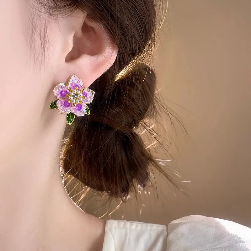 Korean Fashion Pink Blue Crystal Camellia Flower Earrings For Women Elegant Pearl Rhinestone Flowers Stud Earring Casual Jewelry