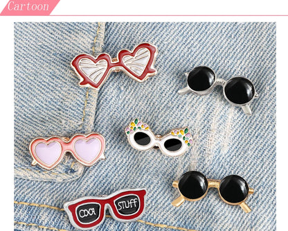 Summer Beach Sunglasses Brooch Fashion Personality Enamel Pins for Vacation Girl Women Backpack Hat Lapel Pin Jewelry Decoration