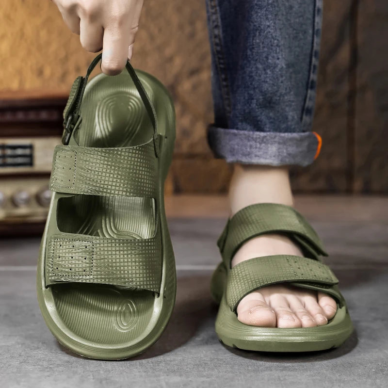 Sandals for men summer style soft sole casual wear-resistant anti slip black sandals for outdoor wear water wading beach shoes
