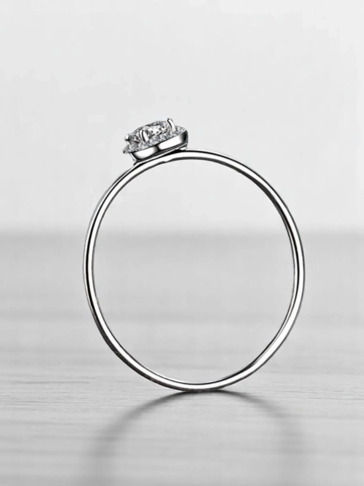 Fashion Moissanite Ring 925 Sterling Silver D Color VVS1 Women's 0.3CT Diamond Round Bag Trendy and Luxury Wedding Fashion Jewel