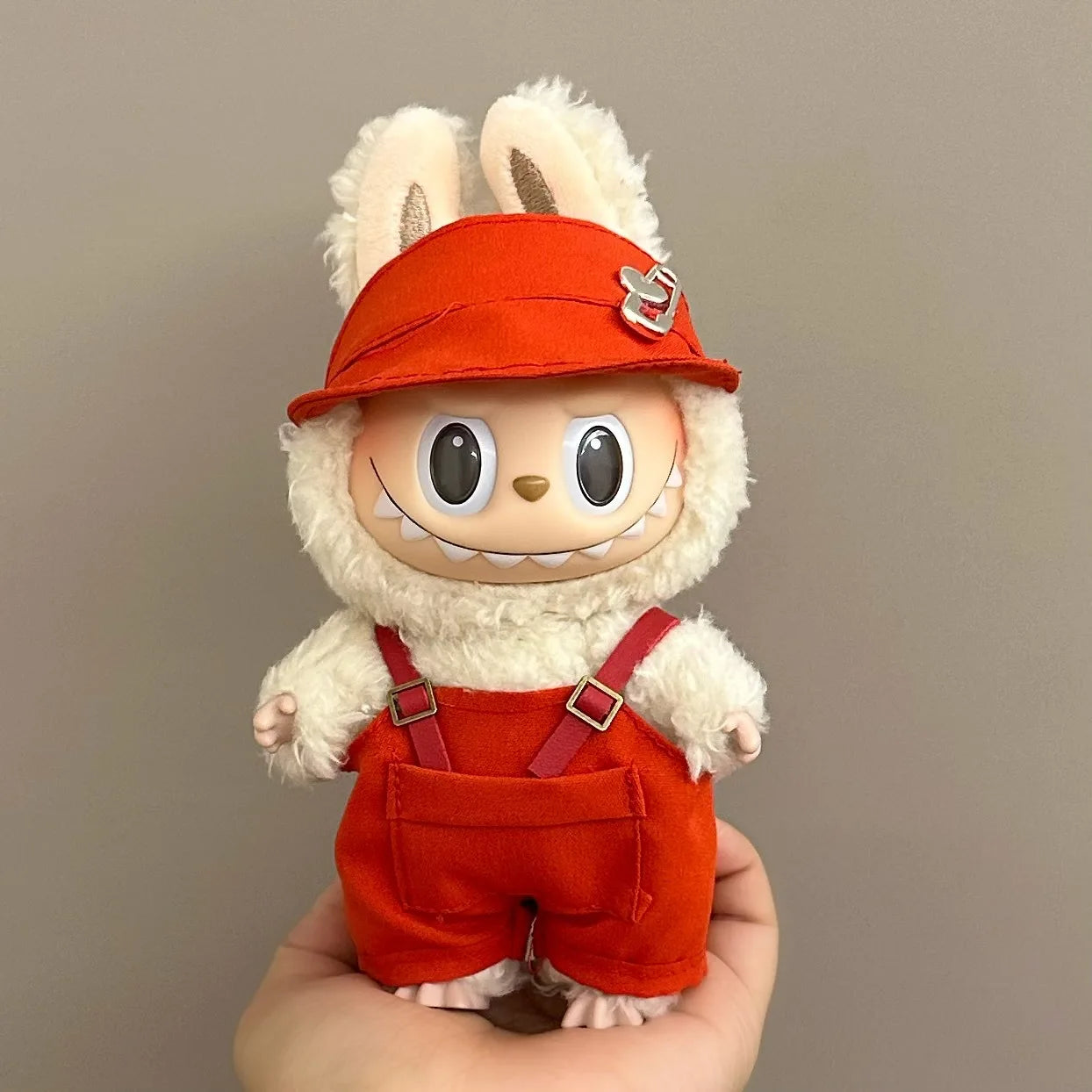 Labubu アクセサリー 衣類 デザイナー V1 V2 V3 Labubu ペンダント かわいい 個性的 ファッション 誕生日ギフト