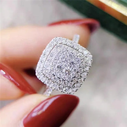 Light luxury classic 925 sterling silver square moissanite ring as a jewelry gift for women's engagement party