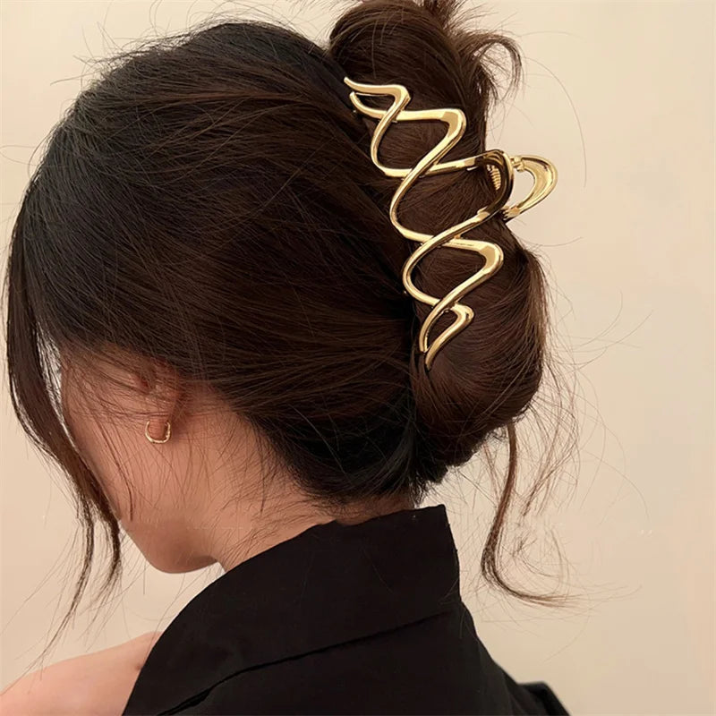 Elegant Geometric Wave Metal Gold Silver Hair Claw Clip For Women Accessories Large Punk Crab Jaw Clamps Hairgrip Headdress 2023
