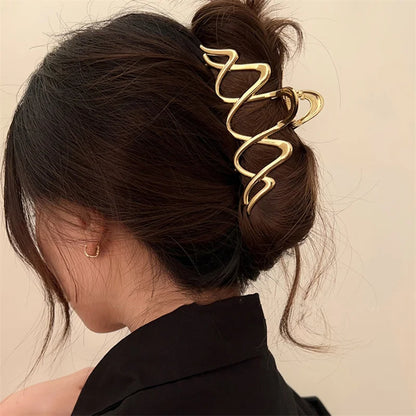 Elegant Geometric Wave Metal Gold Silver Hair Claw Clip For Women Accessories Large Punk Crab Jaw Clamps Hairgrip Headdress 2023