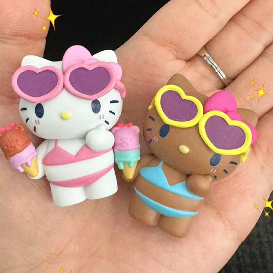 サンリオ アクションフィギュア モデル 夏の水着コレクション キティ ホワイト クロミ シナモン ガシャポン 公式 本物 コレクタブル