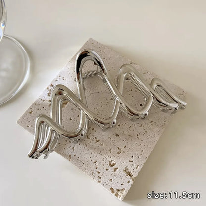 Elegant Geometric Wave Metal Gold Silver Hair Claw Clip For Women Accessories Large Punk Crab Jaw Clamps Hairgrip Headdress 2023