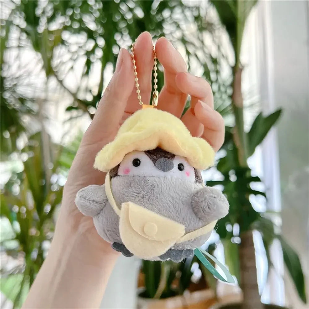 かわいいペンギンのぬいぐるみキーホルダー 観光帽子ペンギンキーホルダー 女の子へのギフト クリエイティブなスクールバッグキーホルダー