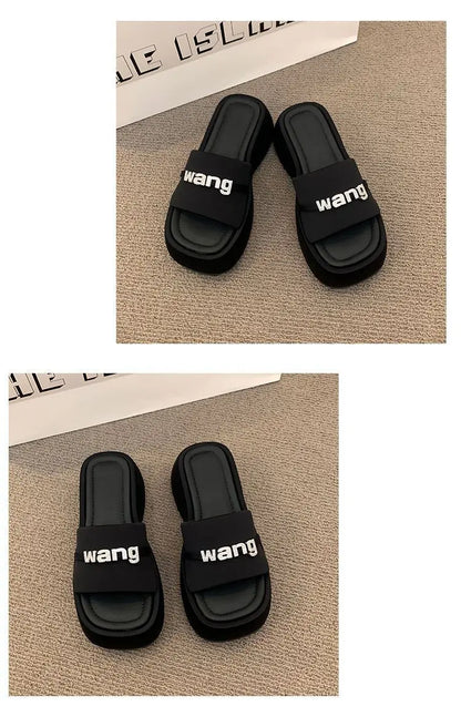 Women's Slippers 2025 New Fashion Comfortable Platform Sandals Concise Outdoor Women‘s Closed Toe Beach Muje Summer Shoes