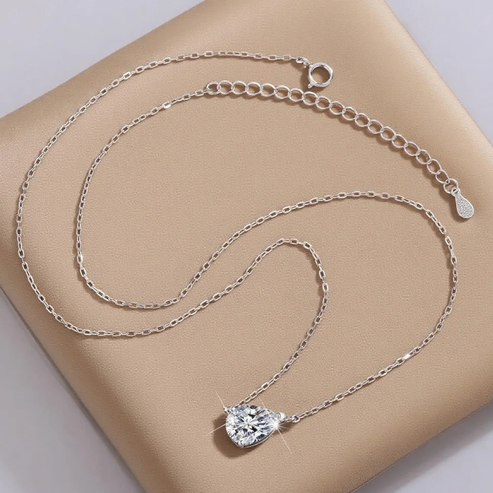 EWYA ペアカット 1/2CT ソリティア モアサナイト ペンダント ネックレス レディース メンズ 925 シルバー ウォータードロップ ラボダイヤモンド GRA認定 ネックチェーン