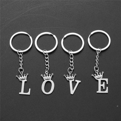 Fashion Crown A-Z Letters Pendant Keychains for Lovers Silver Color 26 Alphabet Keyring Women Car Key Ring Unique Name Jewelry