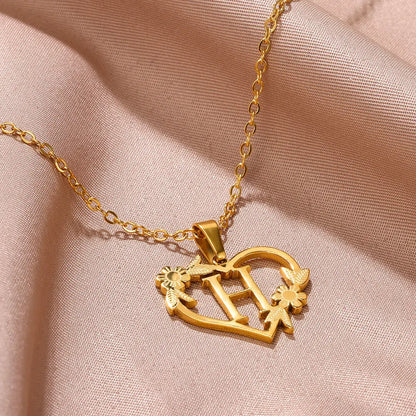 Initial Letter Stainless Steel Pendant Necklace for Women Fashion Gold Color Chain A-Z Alphabet Clavicle Necklaces Jewelry Gift