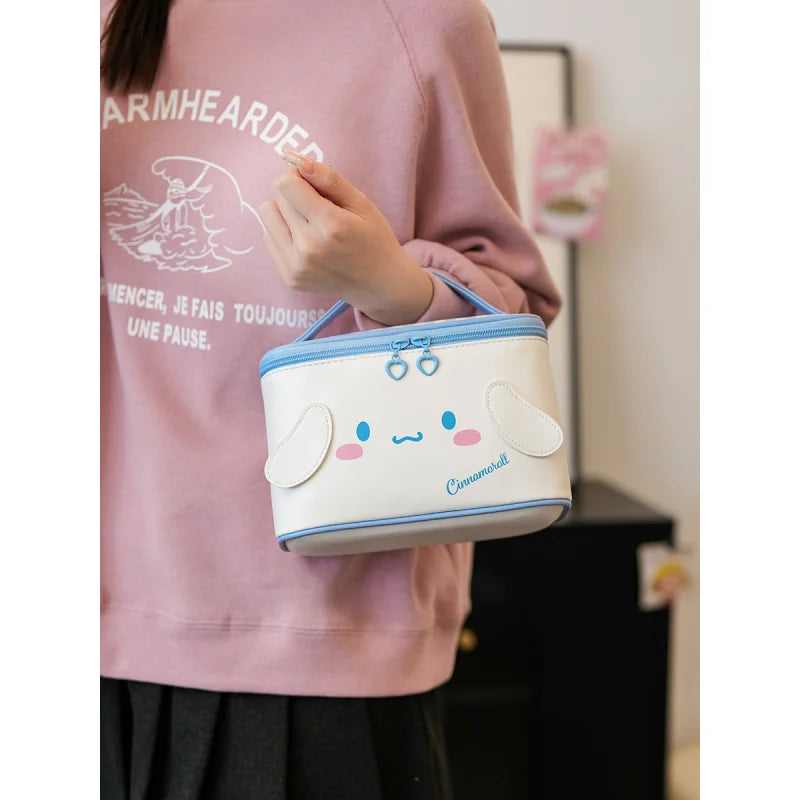 Sanrio Kuromi Hello Kitty Cinnamoroll シンプルでかわいいキャラクター メイクポーチ 大容量 高い美観 旅行用ポータブル収納バッグ