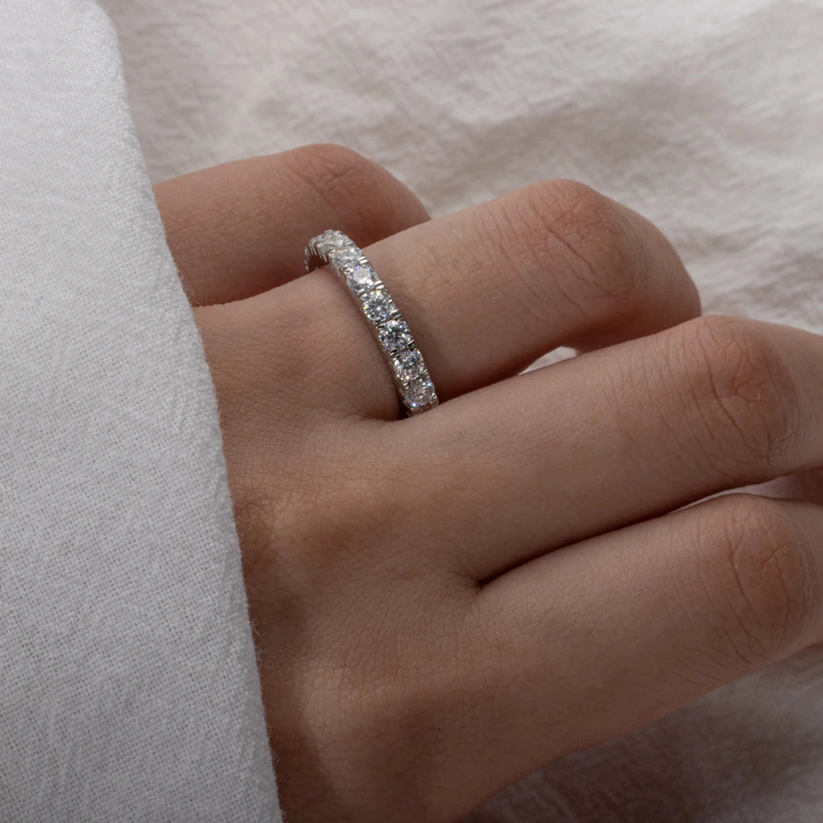 AnuJewel 3mm 2-3ct Dカラー モアサナイト ウェディングバンドリング 925スターリングシルバー エタニティバンド 婚約指輪 レディース用