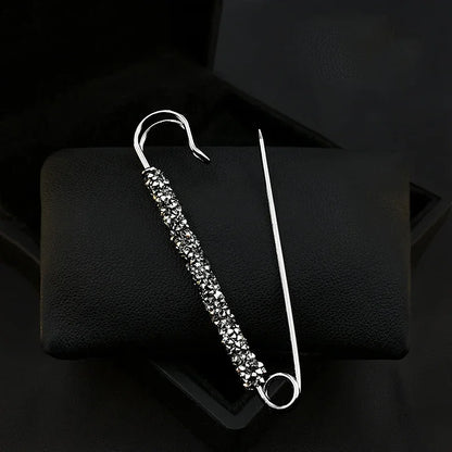 2Pcs Women's Brooch Tighten Waist Brooches for Women Skirt Pants Jeans Adjustable Waist Clip Crystal Pins Clothing Accessories