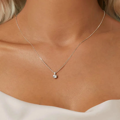 Bamoer U 0.5/1CT Moissanite Pendant Necklace 6 Prongs Round Cut VVS1 Lab Diamond Neck Chain For Women Engagement Jewelry Gift