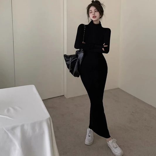 セクシーなブラックタートルネックニットボディコンワンピース レディース 秋冬 長袖セーターワンピ 韓国風ロング丈ドレス