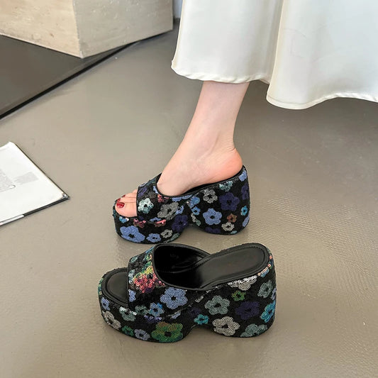 Slippers Women Summer On A Wedge Luxury Slides Shoes Flower Platform Pantofle Designer 2025 Floral Bling Fashion Shoes Woman's S