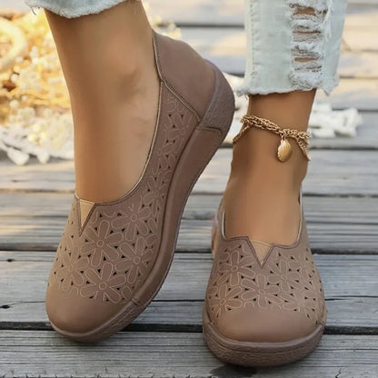Loafers Women's Large Size 2024 Summer New Round Head Laser Hollowing Comfortable Thick Sole Single Shoes Zapatos De Mujer