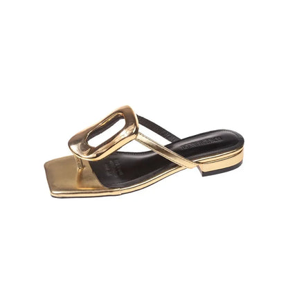 Flats 2024 Women Flip Flops New Summer Casual Slides Beach Ladies Slippers Outside Metal Decoration Female Shoes for Slippers