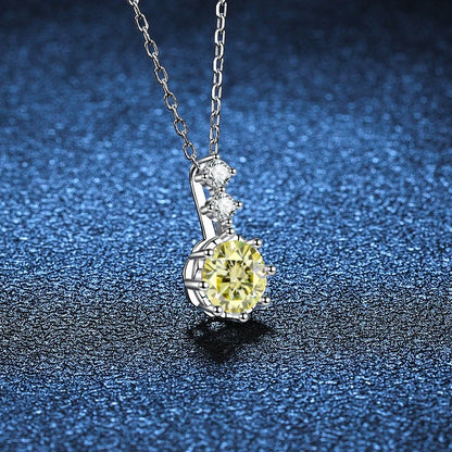 Tezzc 1ct 6.5mm Moissanite Necklace for Women Classic 925 Sterling Silver Sparkling Lab Diamond Pendant Wedding Jewelry