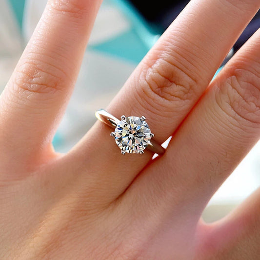 クラシック S 925 スターリングシルバー 高品質モアサナイトダイヤモンド レディース婚約指輪・結婚指輪。GRA証明書付き