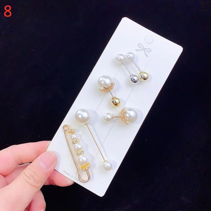 Fashion Crystal Pin Waist Buckle Fixed Strap Charm Safety Brooch Anti Fall Sweater Cardigan Clip Chain Pearls Brooches Jewelry