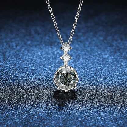 Tezzc 1ct 6.5mm Moissanite Necklace for Women Classic 925 Sterling Silver Sparkling Lab Diamond Pendant Wedding Jewelry
