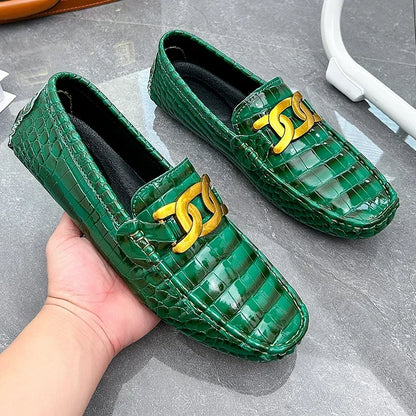 新作レザーローファー メンズ ハンドメイド ドライビングシューズ スリッポンシューズ 男性 高品質 快適 大きいサイズ クラシック カジュアル メンズローファー