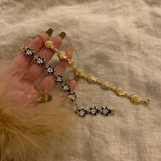 Golden Shell Retro Flower Women's Bracelet Light Luxury Versatile High End Unique Design Girlfriend Accessories Banquet Jewelry