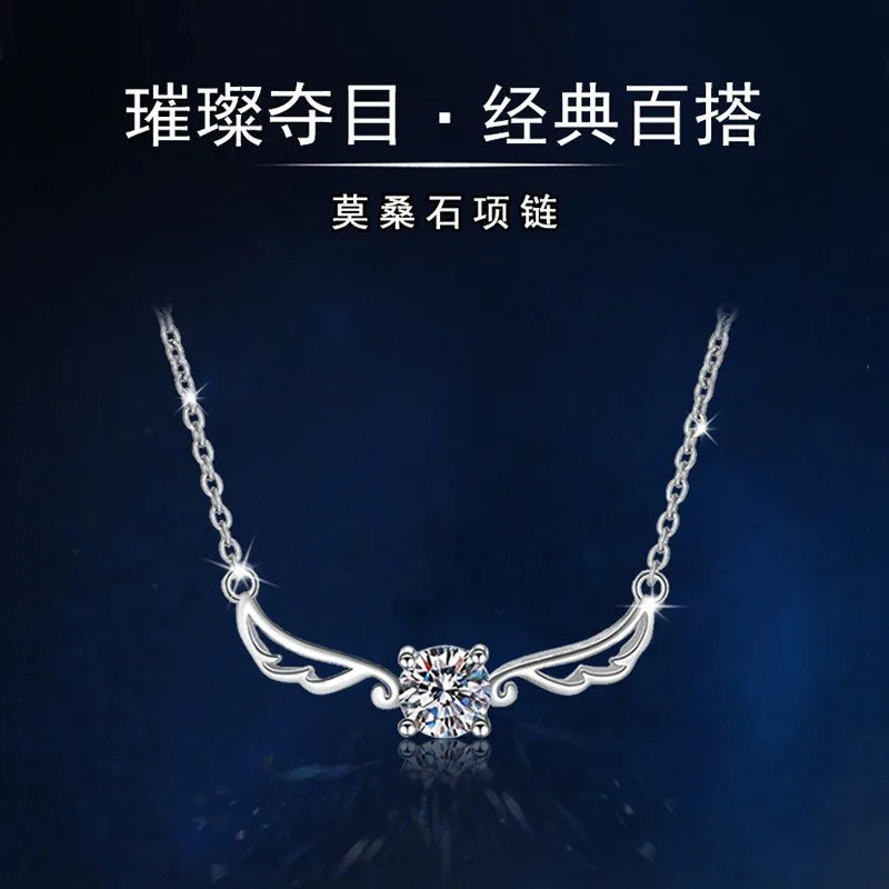 wz031Lefei ファッション ラグジュアリー トレンディ シンプル クラシック 0.5CT モアサナイト アングルウィング ネックレス レディース 925 スターリングシルバー パーティージュエリー
