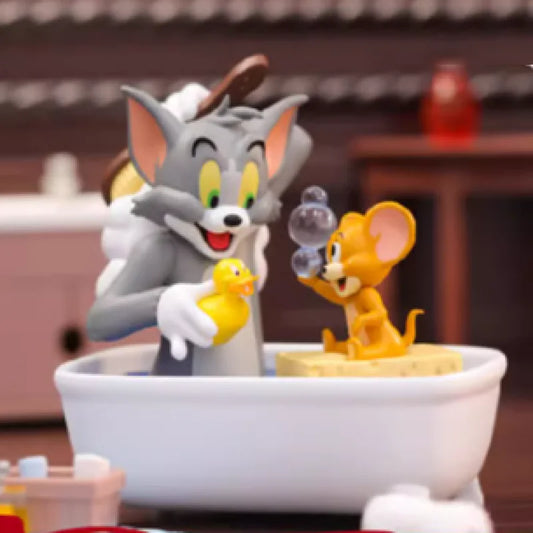TOM and JERRY A Day of Best Friends Series Blind Box Toys Mystery Box Mistery Caixa Action Figure Surpresa Model Birthday Gift