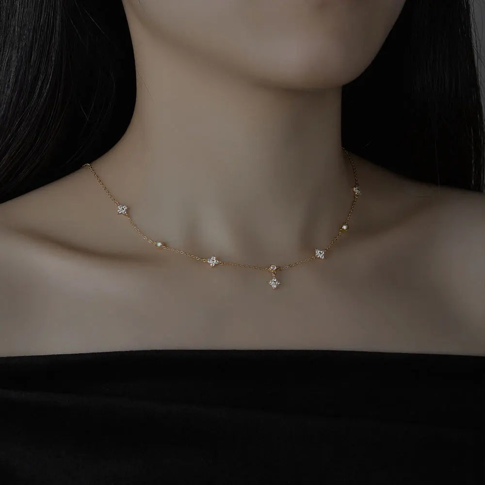 KNOBSPIN モアサナイト ネックレス レディース 四つ葉のクローバー ダイヤモンド ペンダント s925 スターリングシルバー 18k 繊細なデイリーネックレス ジュエリー
